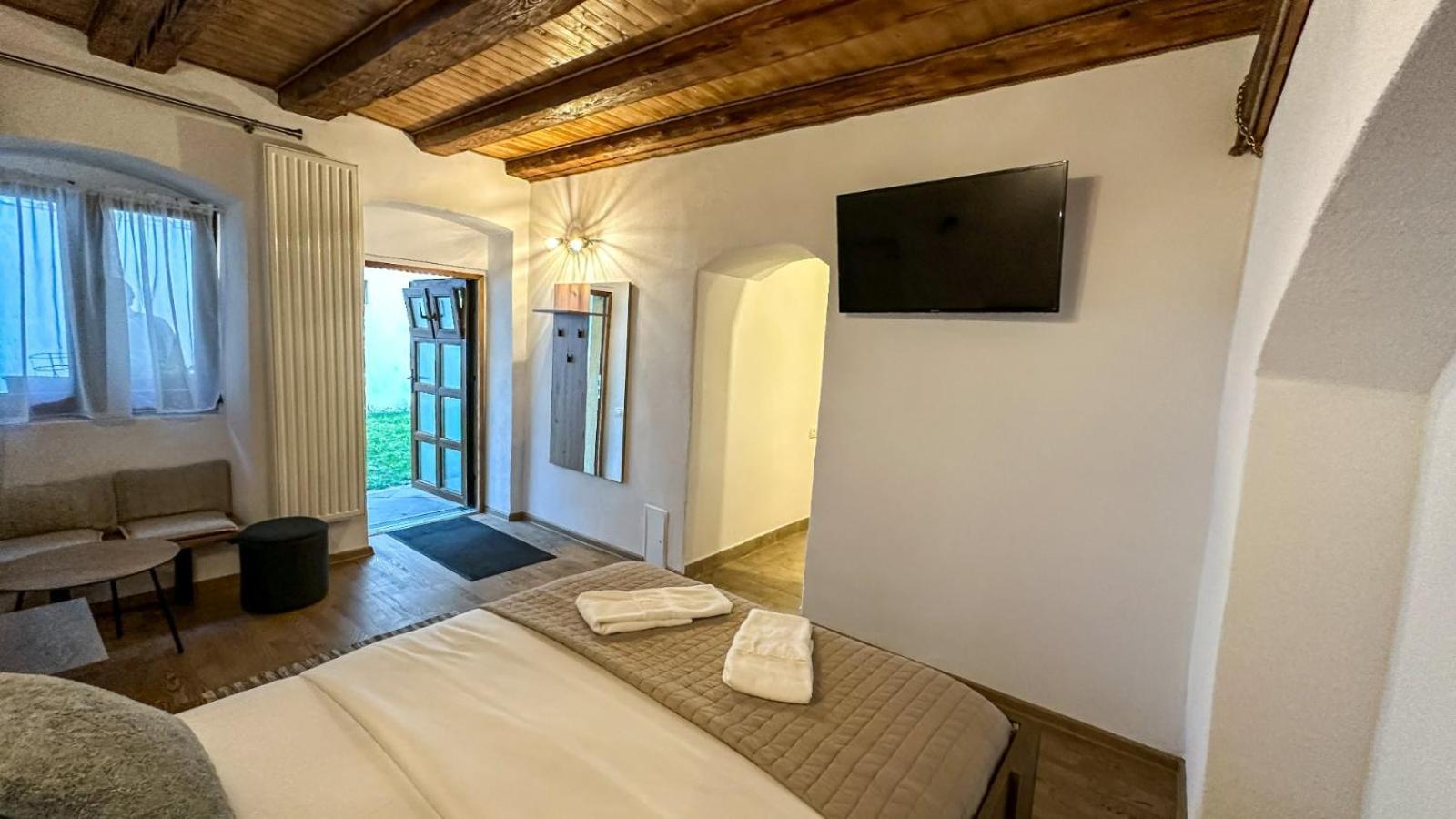 Central Garden Apartments Braşov Extérieur photo