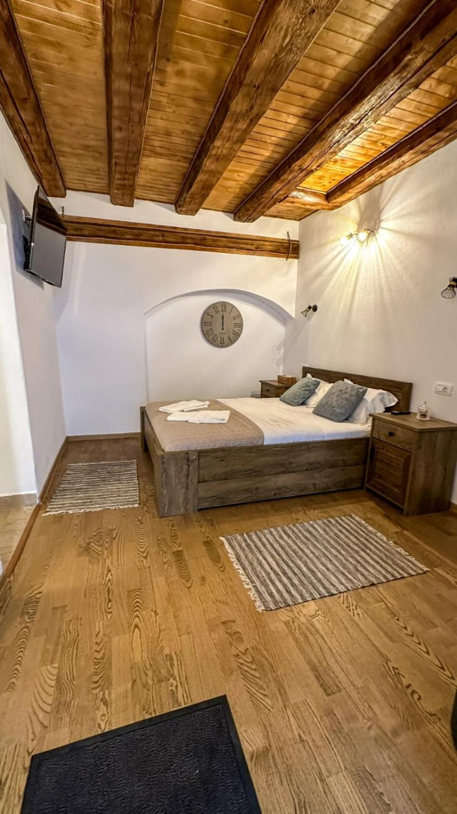 Central Garden Apartments Braşov Extérieur photo